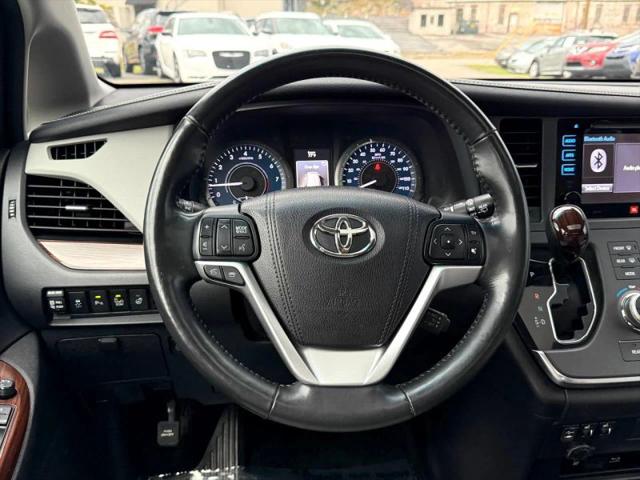 2017 Toyota Sienna Limited 7 Passenger