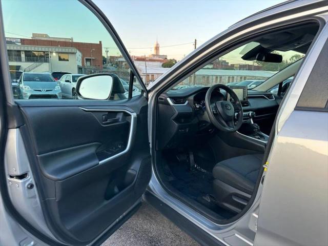 2019 Toyota RAV4 Hybrid LE