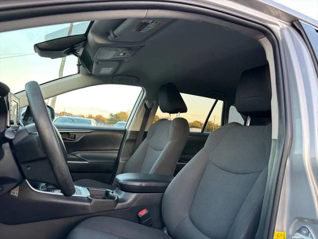 2019 Toyota RAV4 Hybrid LE