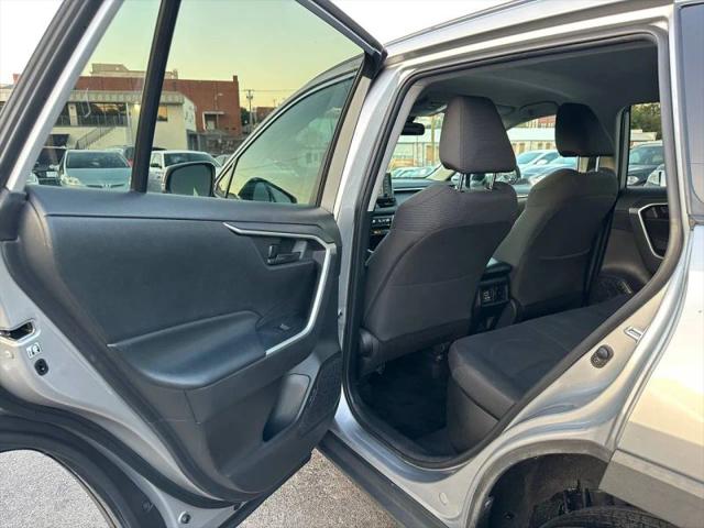 2019 Toyota RAV4 Hybrid LE