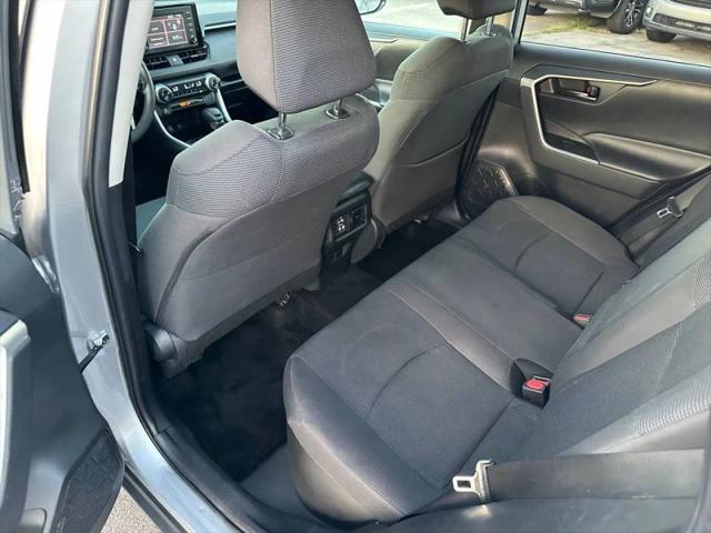 2019 Toyota RAV4 Hybrid LE