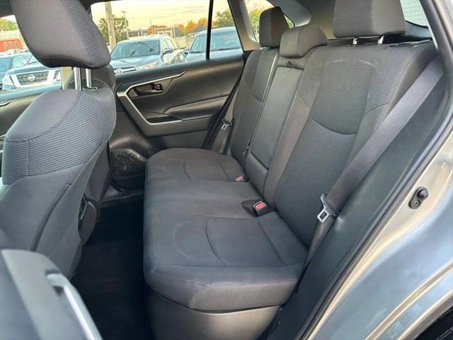 2019 Toyota RAV4 Hybrid LE