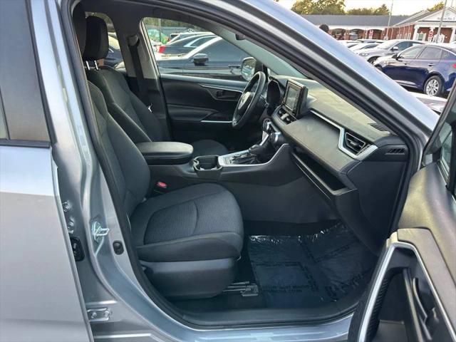 2019 Toyota RAV4 Hybrid LE