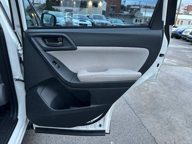 2015 Subaru Forester 2.5i