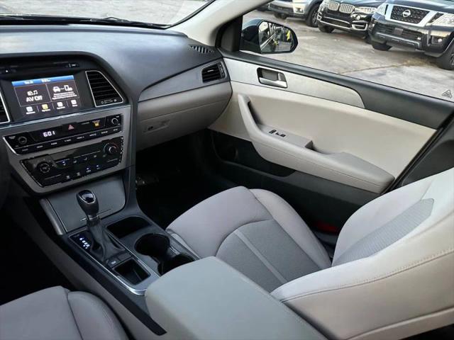 2017 Hyundai Sonata SE