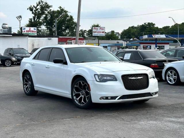 2018 Chrysler 300 Touring