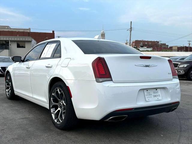 2018 Chrysler 300 Touring