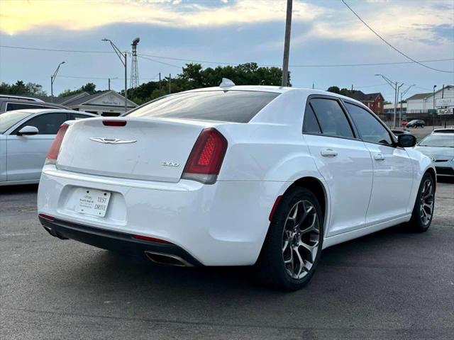2018 Chrysler 300 Touring