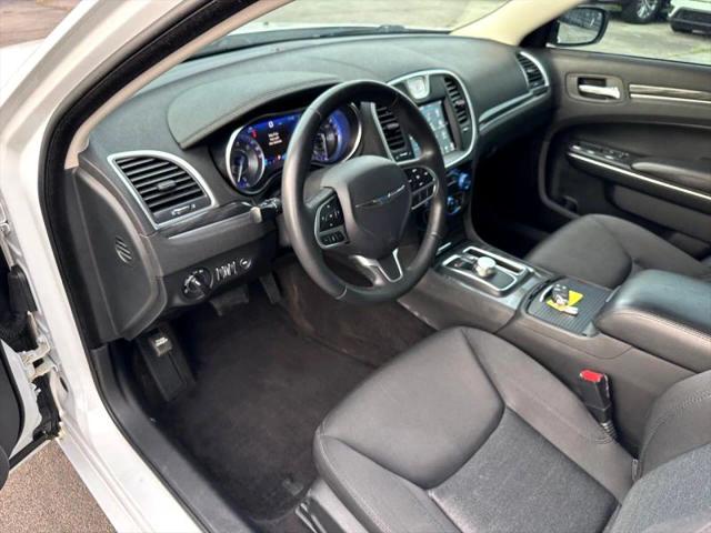 2018 Chrysler 300 Touring