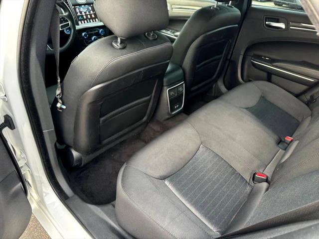 2018 Chrysler 300 Touring