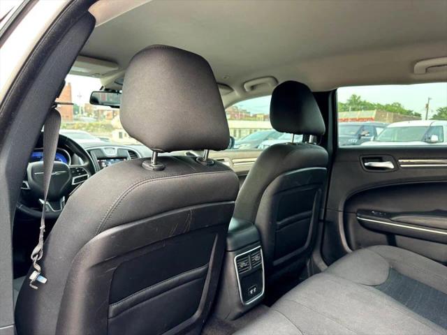 2018 Chrysler 300 Touring