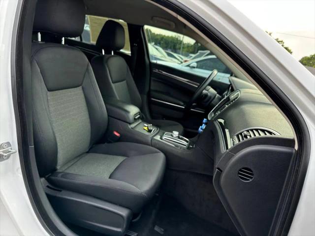 2018 Chrysler 300 Touring