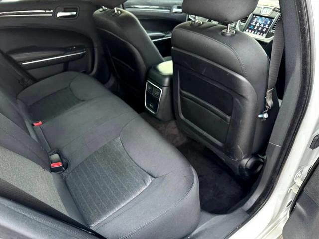 2018 Chrysler 300 Touring