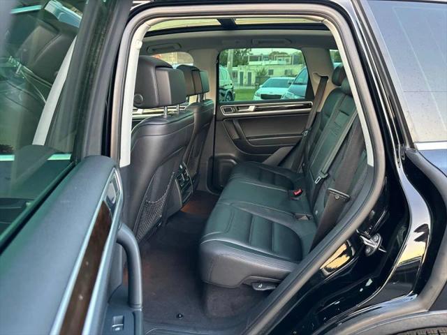 2014 Volkswagen Touareg 3.6L Executive