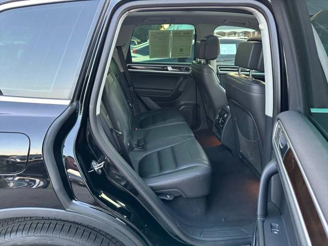 2014 Volkswagen Touareg 3.6L Executive