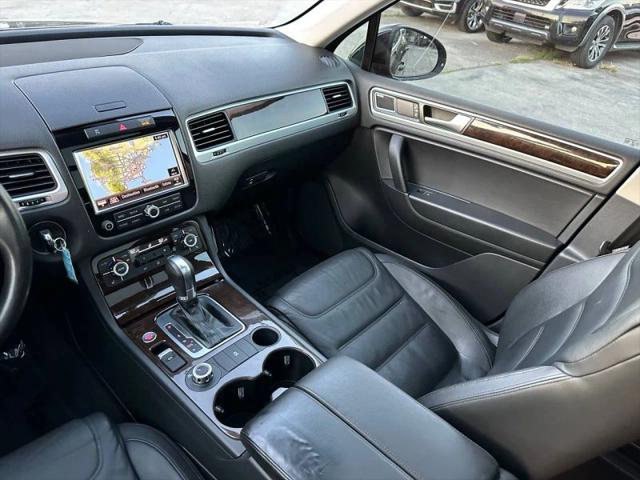 2014 Volkswagen Touareg 3.6L Executive