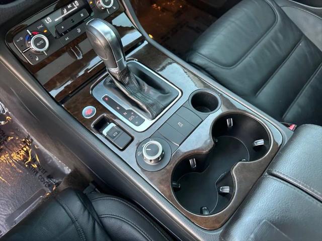 2014 Volkswagen Touareg 3.6L Executive