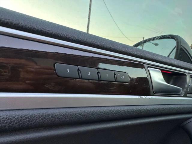 2014 Volkswagen Touareg 3.6L Executive