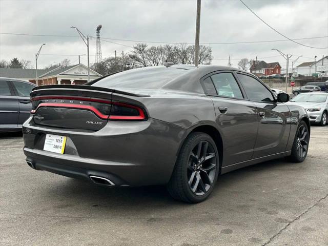 2017 Dodge Charger SXT RWD
