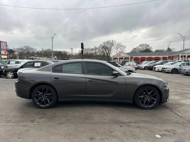2017 Dodge Charger SXT RWD