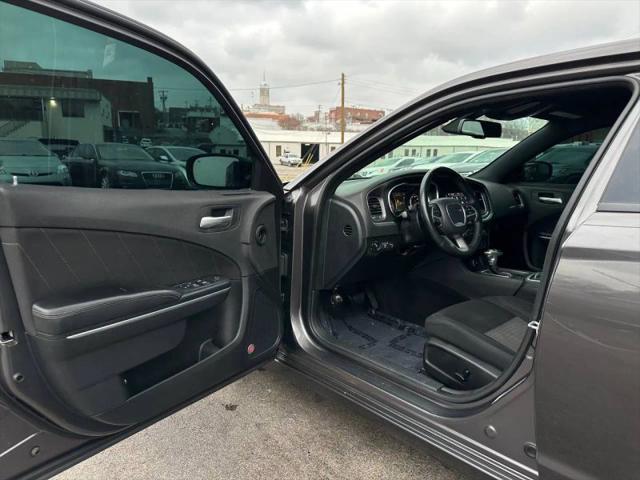 2017 Dodge Charger SXT RWD