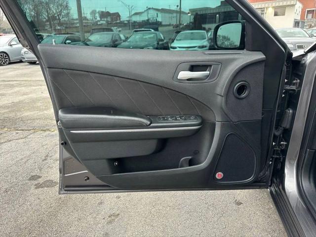 2017 Dodge Charger SXT RWD