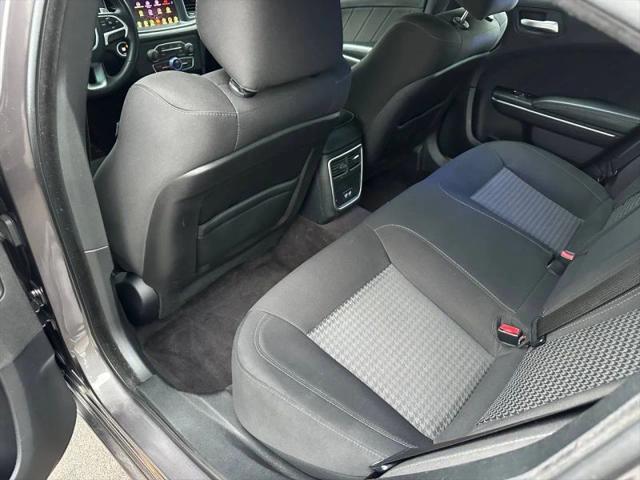 2017 Dodge Charger SXT RWD