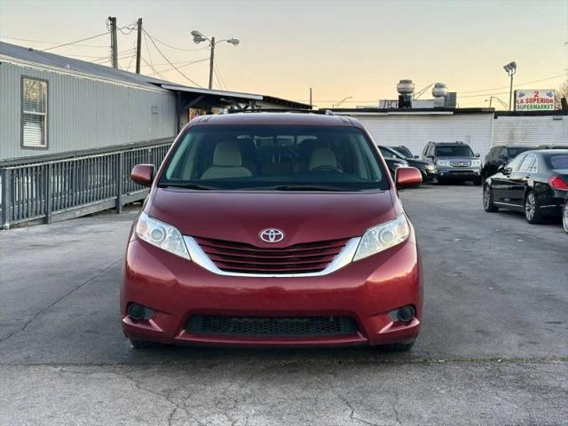 2015 Toyota Sienna LE 7 Passenger