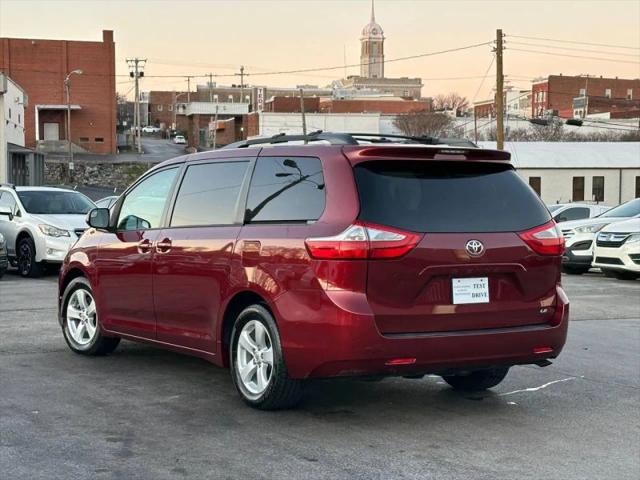 2015 Toyota Sienna LE 7 Passenger