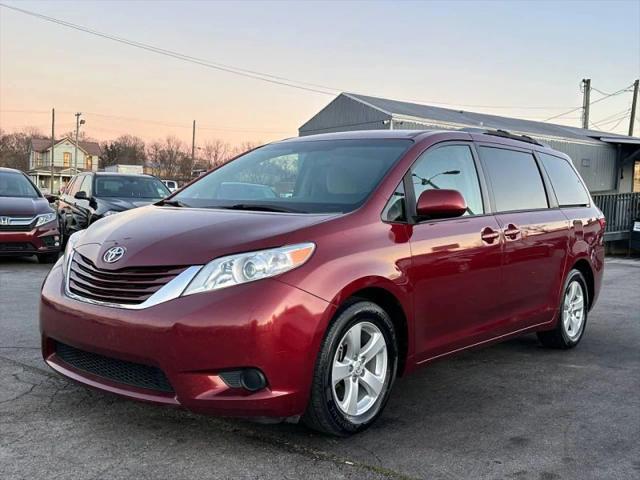 2015 Toyota Sienna LE 7 Passenger