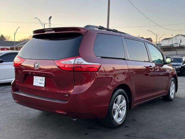 2015 Toyota Sienna LE 7 Passenger