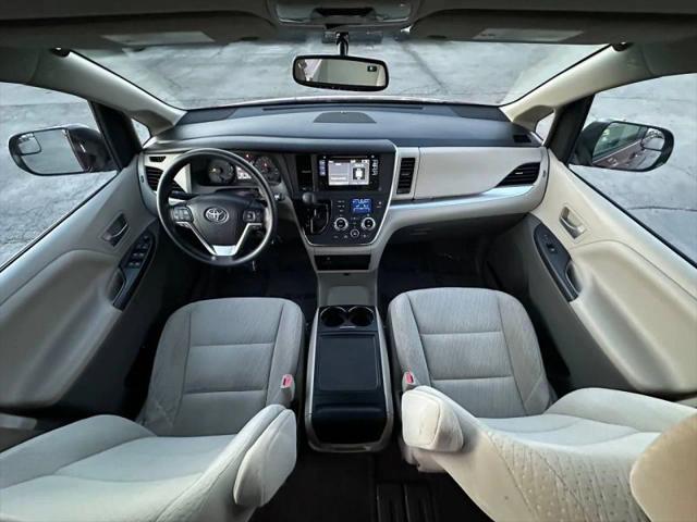 2015 Toyota Sienna LE 7 Passenger