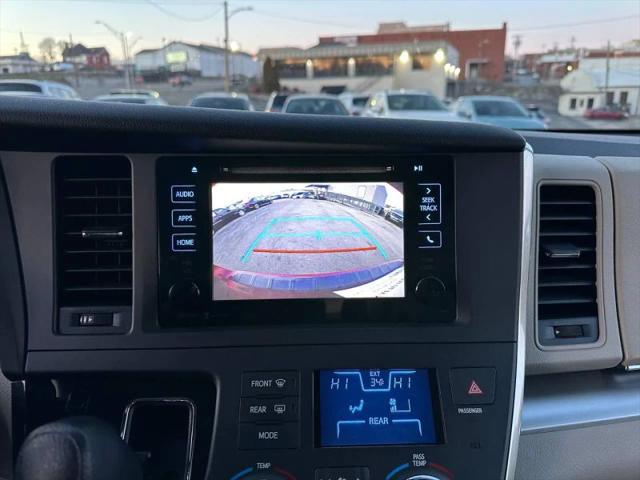 2015 Toyota Sienna LE 7 Passenger