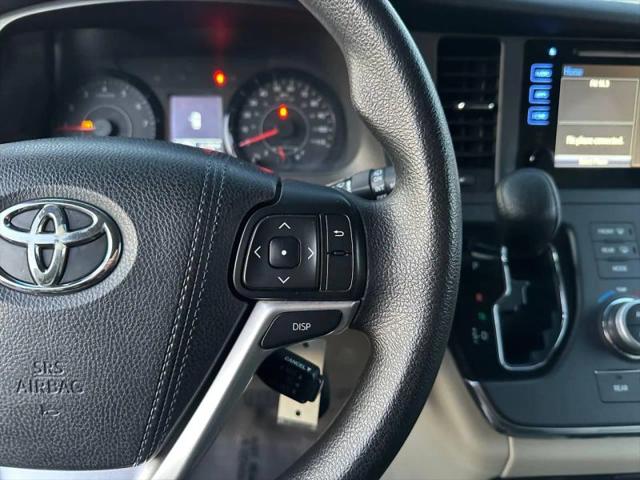 2015 Toyota Sienna LE 7 Passenger