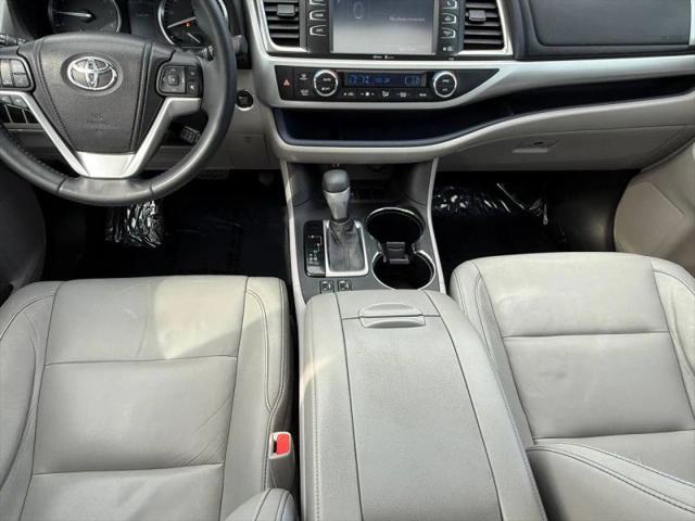 2014 Toyota Highlander XLE V6