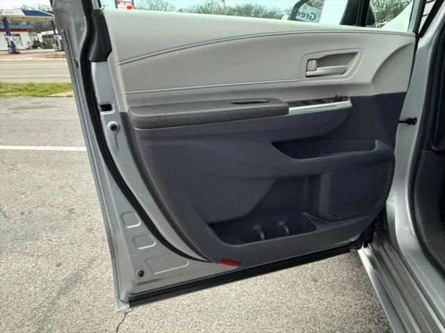 2023 Toyota Sienna LE