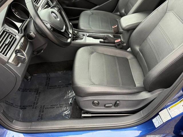 2016 Volkswagen Passat 1.8T SE