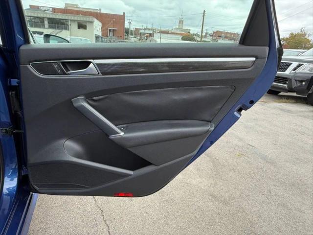 2016 Volkswagen Passat 1.8T SE