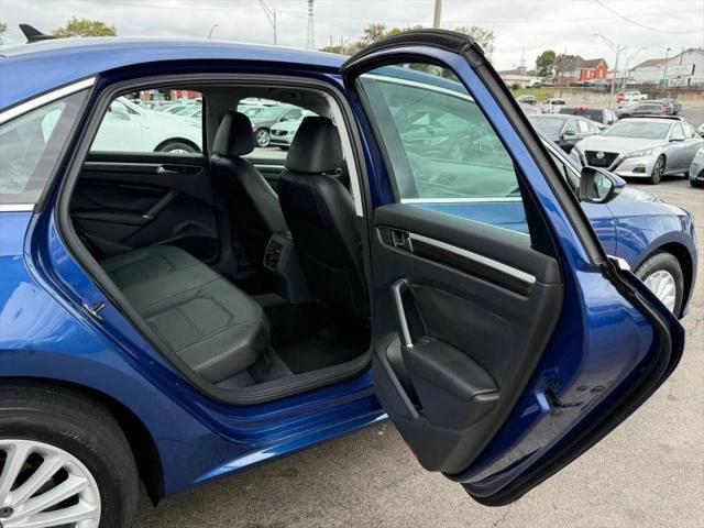 2016 Volkswagen Passat 1.8T SE