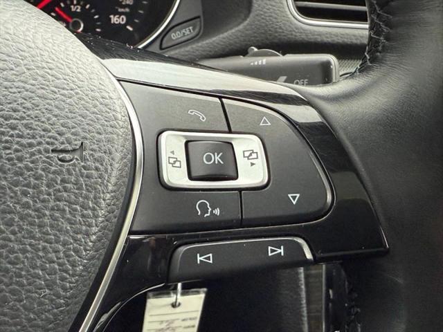 2016 Volkswagen Passat 1.8T SE