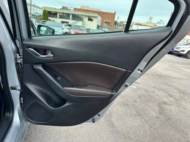 2018 Mazda Mazda3 Touring