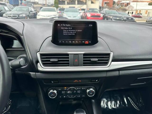 2018 Mazda Mazda3 Touring