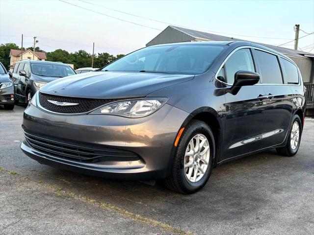 2020 Chrysler Voyager LX