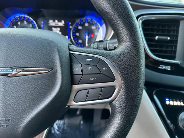 2020 Chrysler Voyager LX