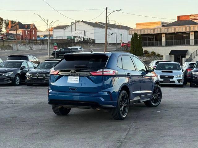 2022 Ford Edge SE
