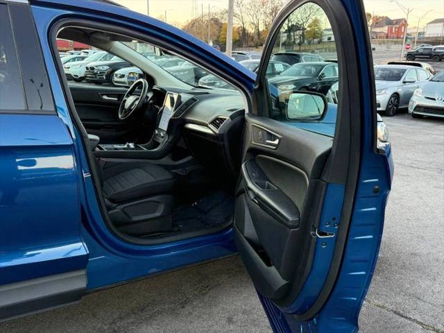 2022 Ford Edge SE