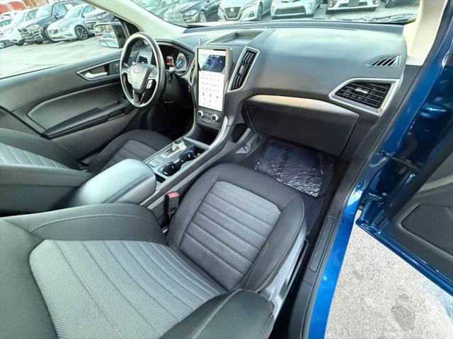 2022 Ford Edge SE