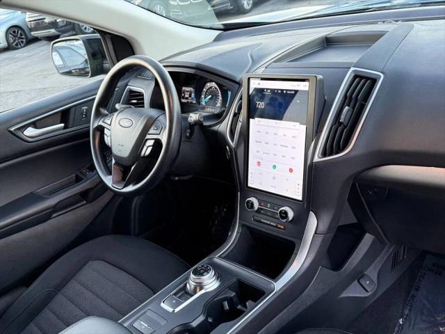 2022 Ford Edge SE