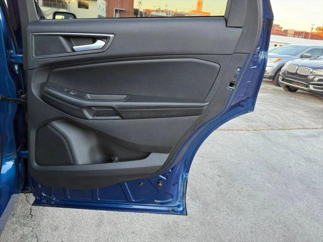 2022 Ford Edge SE