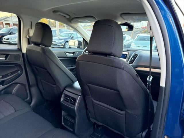 2022 Ford Edge SE